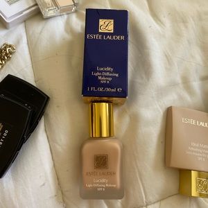 Estée Lauder Light-Diffusing Makeup